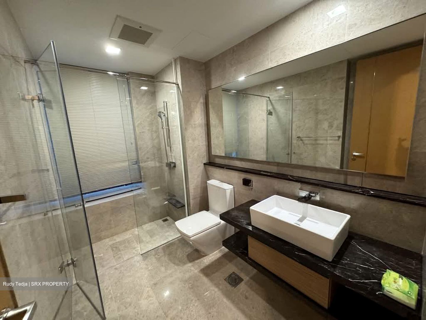 Marina Bay Residences (D1), Condominium #612648781